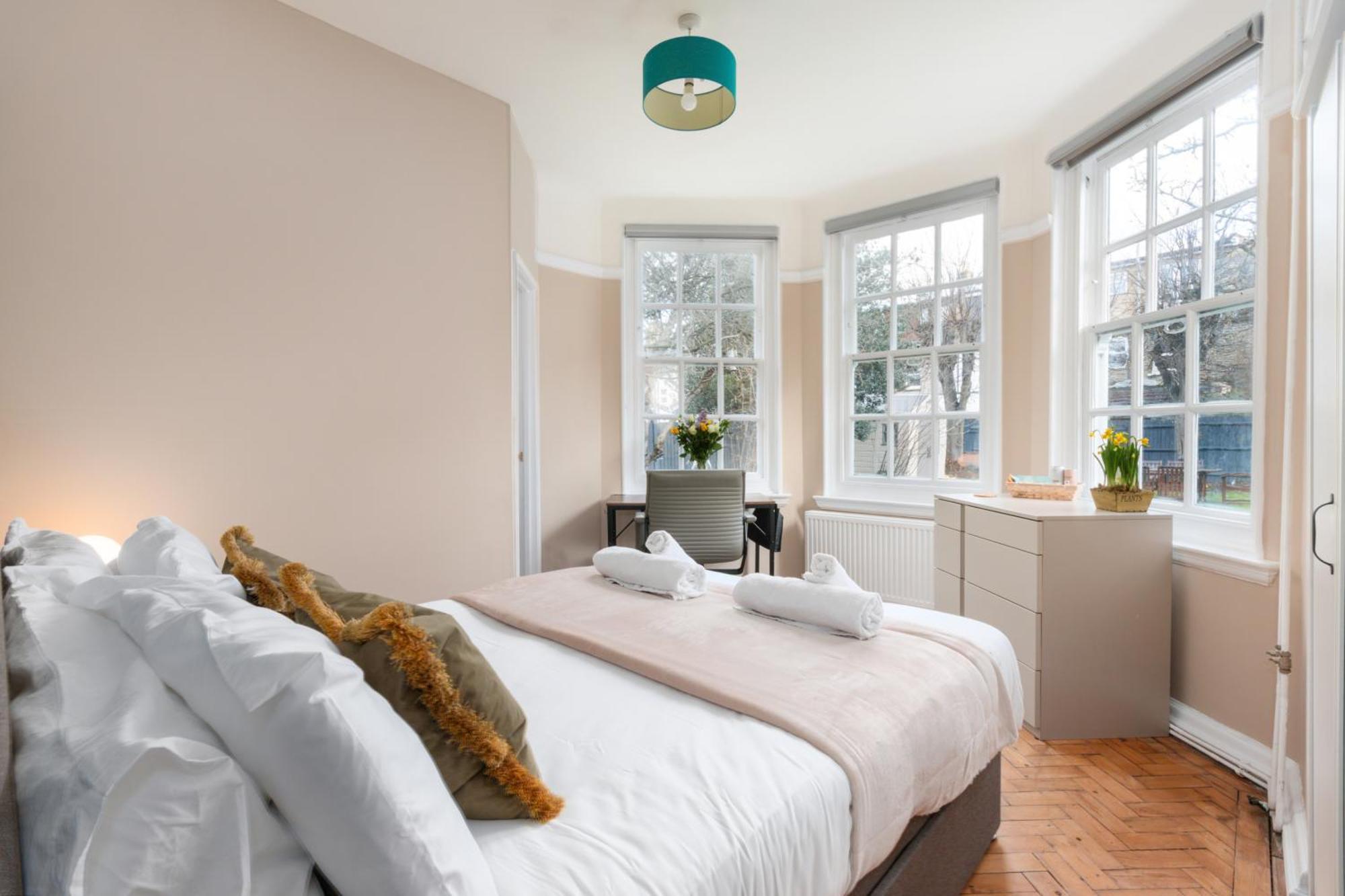 Hotel The Vicarage Tooting, Sw17 Londra Esterno foto