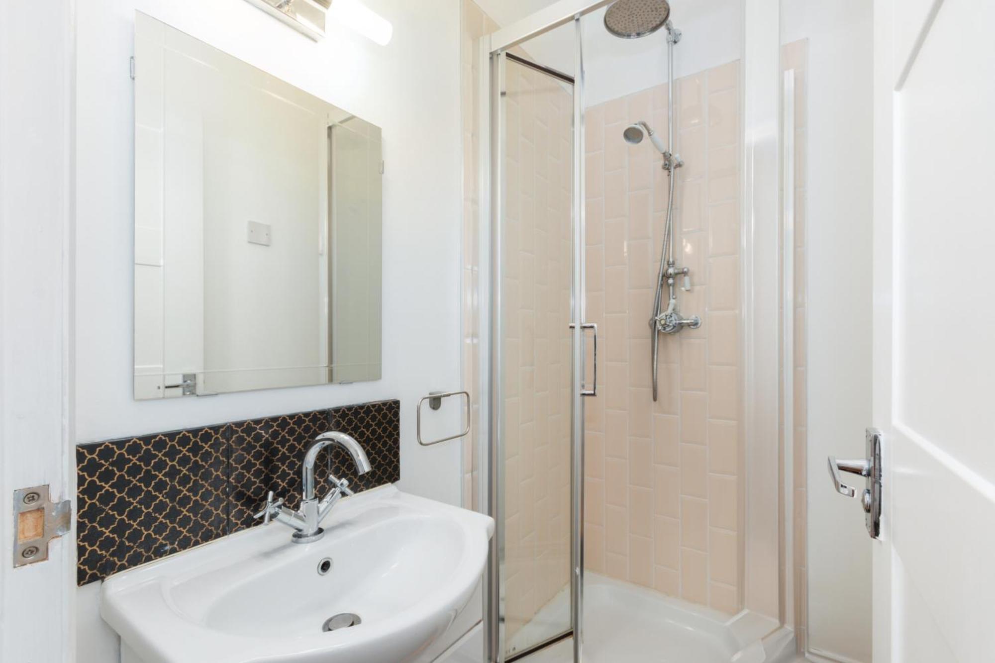 Hotel The Vicarage Tooting, Sw17 Londra Esterno foto